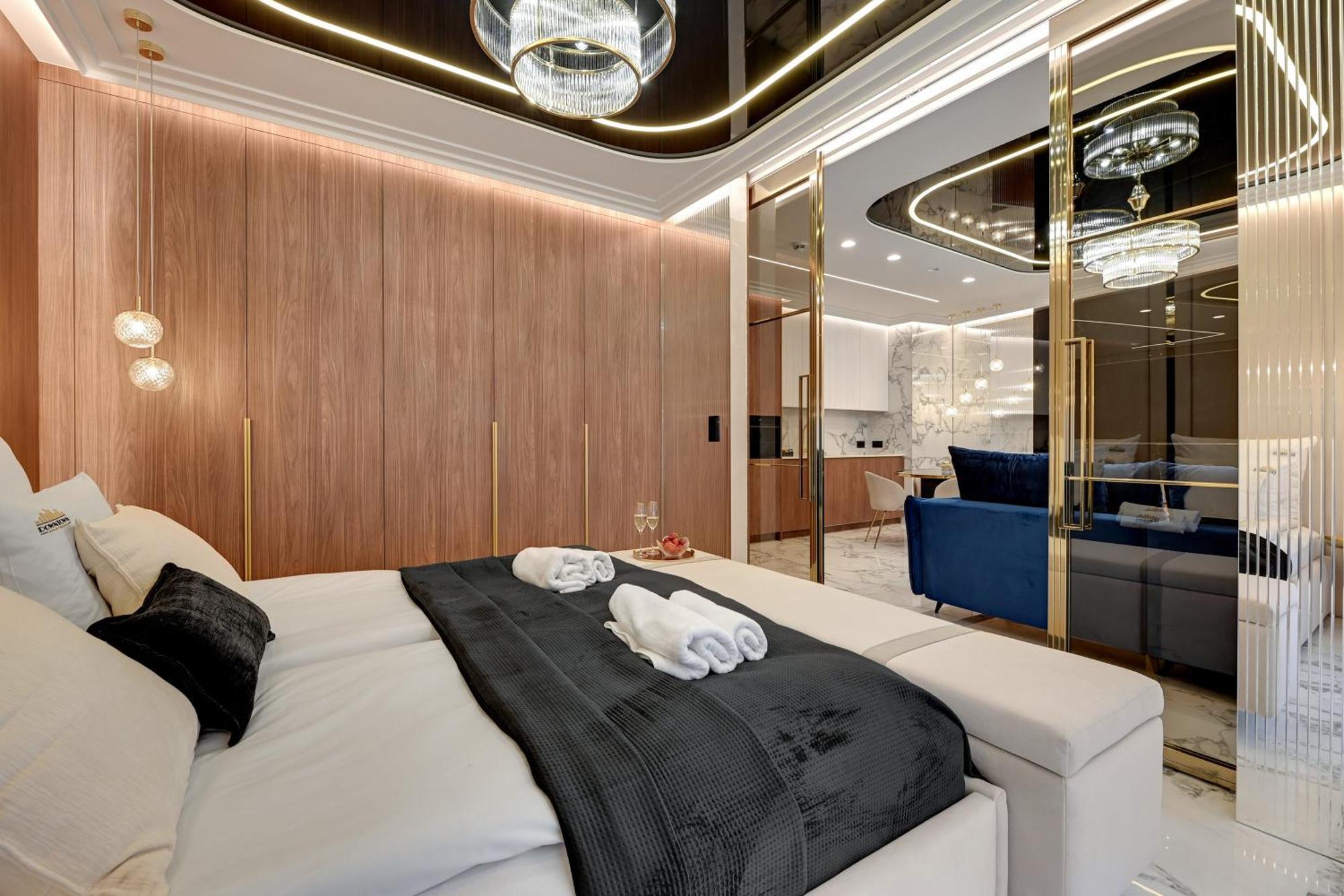 Apartment High Granaria Champagne & Marble By Downtown