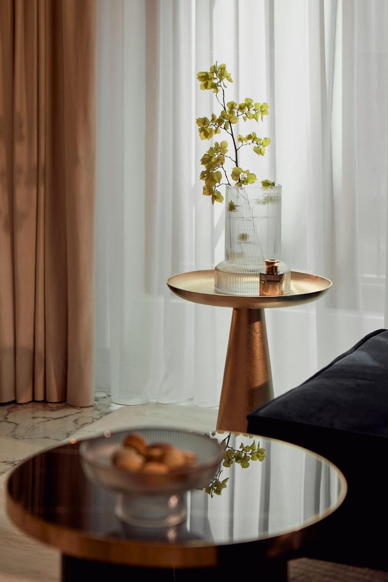 High Granaria Champagne & Marble By Downtown * Danzig